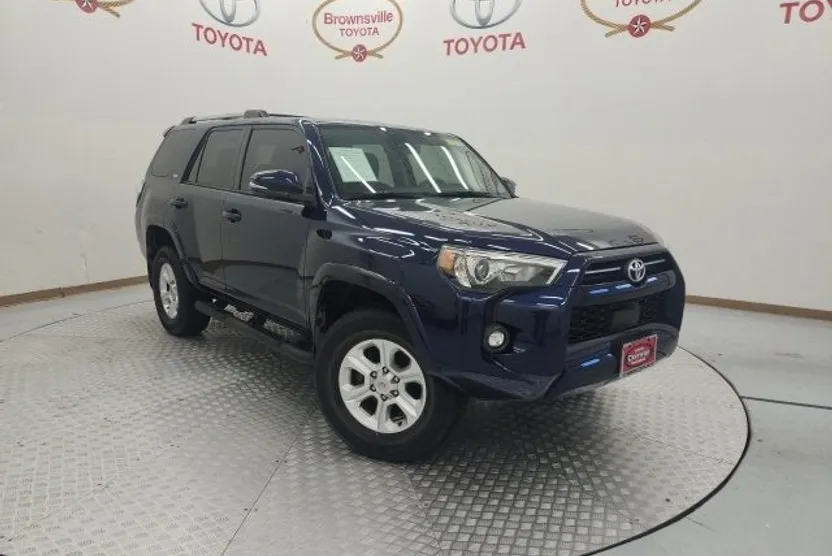 2022 Toyota 4Runner SR5 photo 1