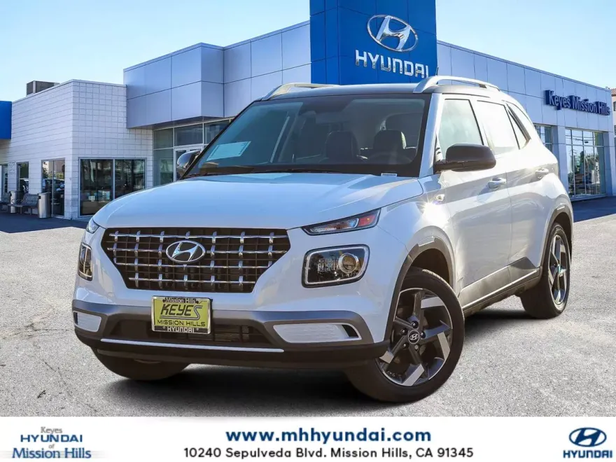 2025 Hyundai Venue Limited photo 1