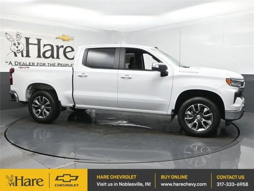 2025 Chevrolet Silverado 1500 LT photo 1