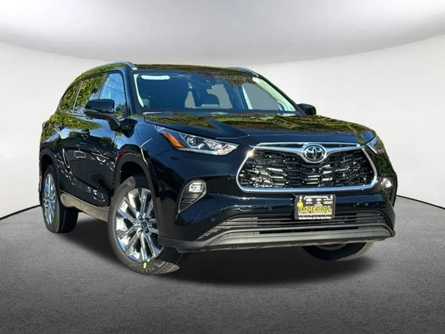 2025 Toyota Highlander Hybrid Limited photo 1