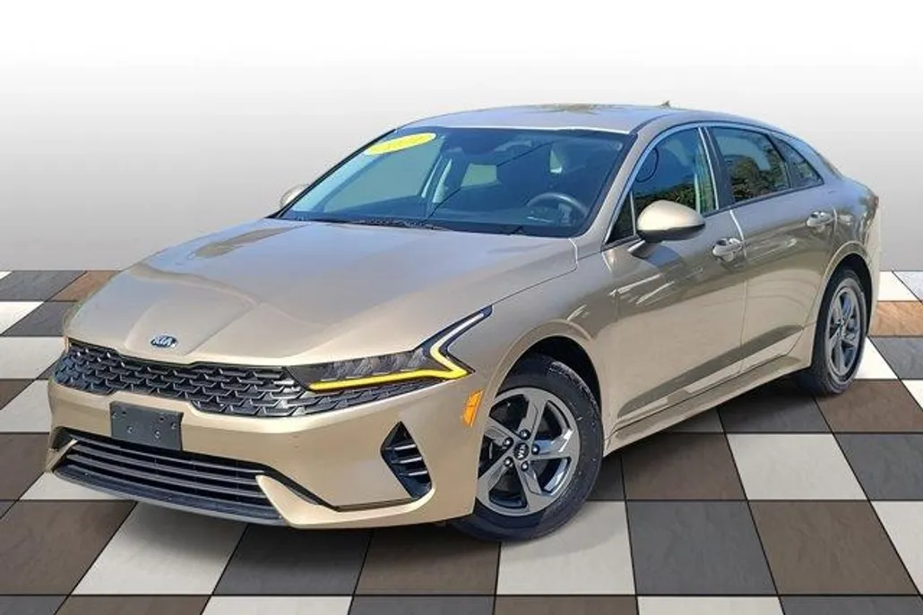 2021 Kia K5 LXS photo 1