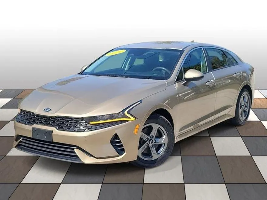 2021 Kia K5 LXS photo 1