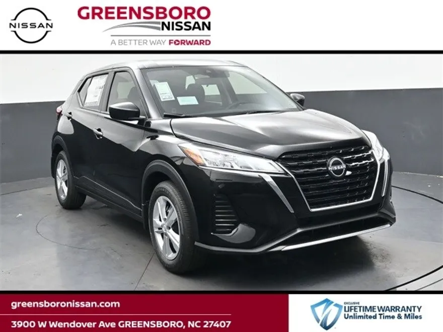 2025 Nissan Kicks Play S photo 1