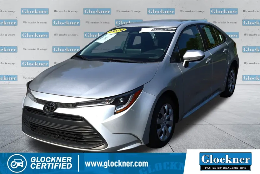 2024 Toyota Corolla LE photo 1