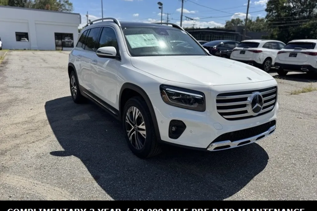 2026 Mercedes Benz GLB 250 4MATIC photo 1