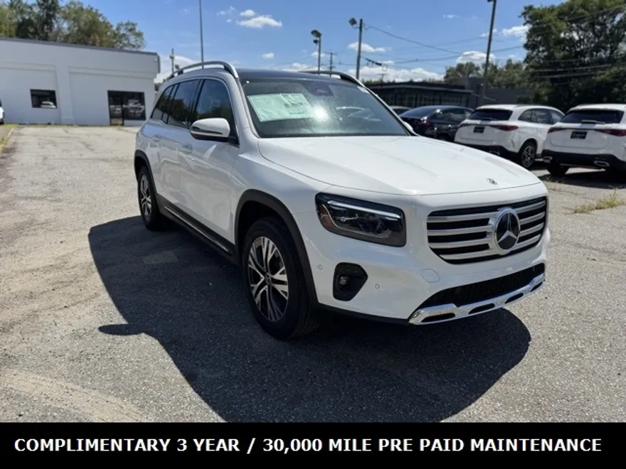 2026 Mercedes Benz GLB 250 4MATIC photo 1
