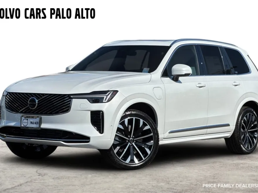 2026 Volvo XC90 T8 Plus photo 1