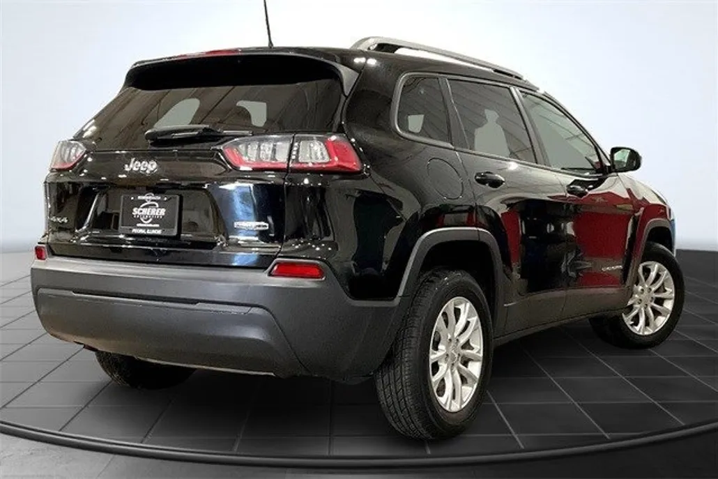 2020 Jeep Cherokee Latitude photo 1