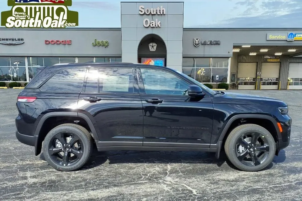 2025 Jeep Grand Cherokee Altitude X photo 1