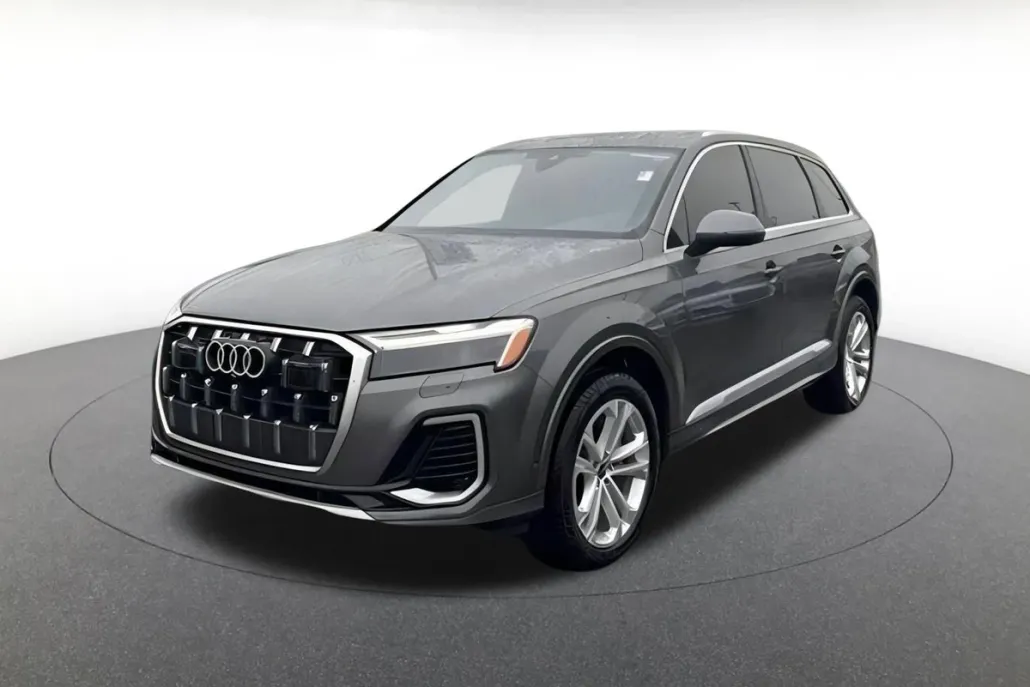2025 Audi Q7 45 Premium photo 1