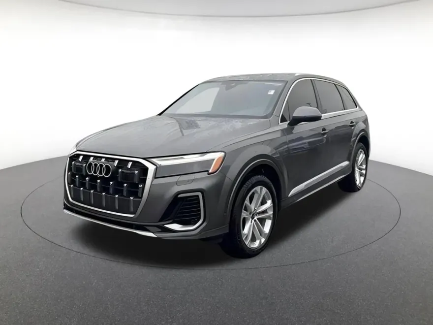 2025 Audi Q7 45 Premium photo 1