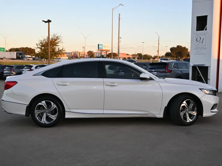 2020 Honda Accord EX-L 1.5T photo 1
