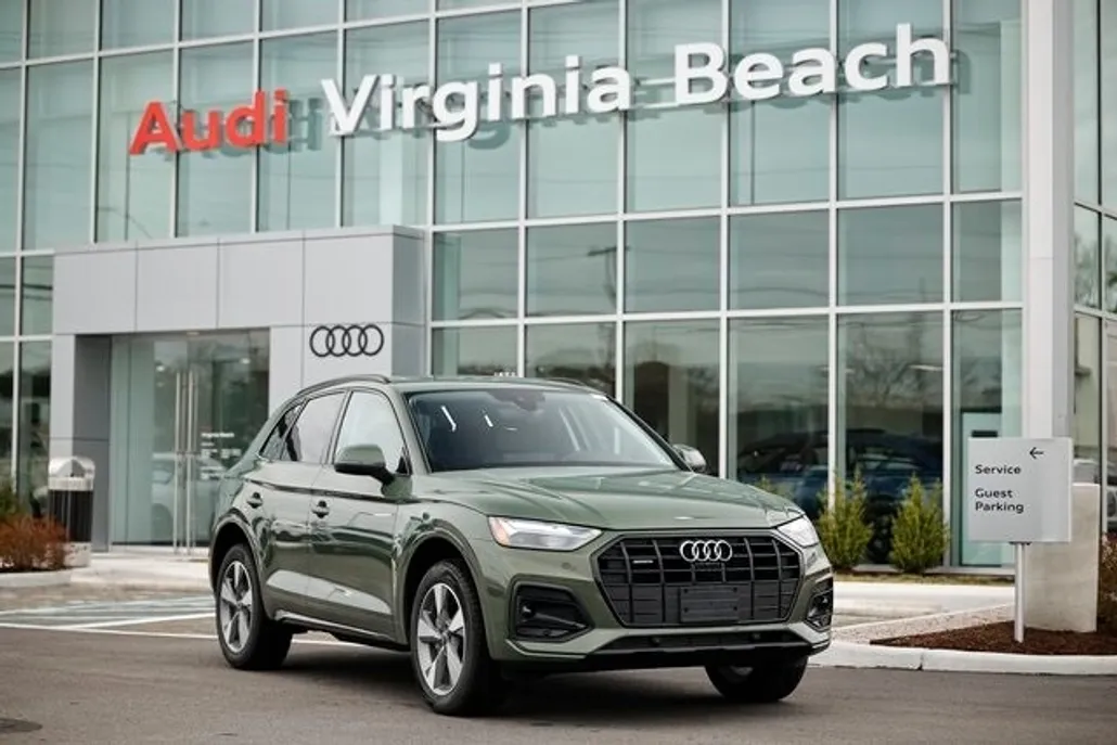 2025 Audi Q5 40 Premium Plus photo 1