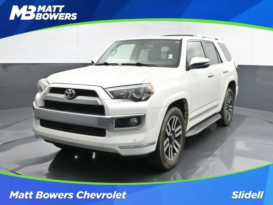 2018 Toyota 4Runner SR5 photo 1