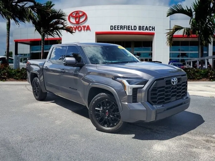 2023 Toyota Tundra SR5 photo 1