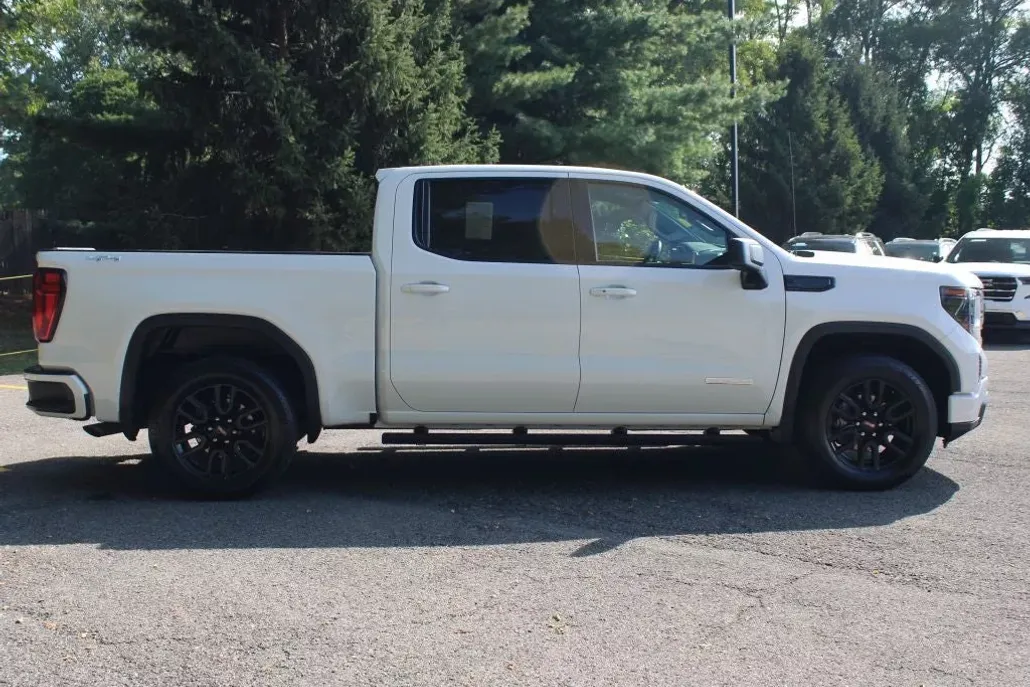 2022 Gmc Sierra 1500 Elevation photo 1