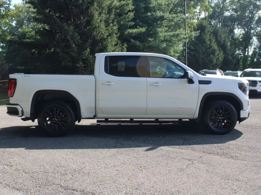 2022 Gmc Sierra 1500 Elevation photo 1