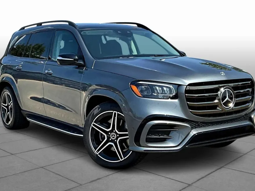 2026 Mercedes Benz GLS 450 4MATIC photo 1