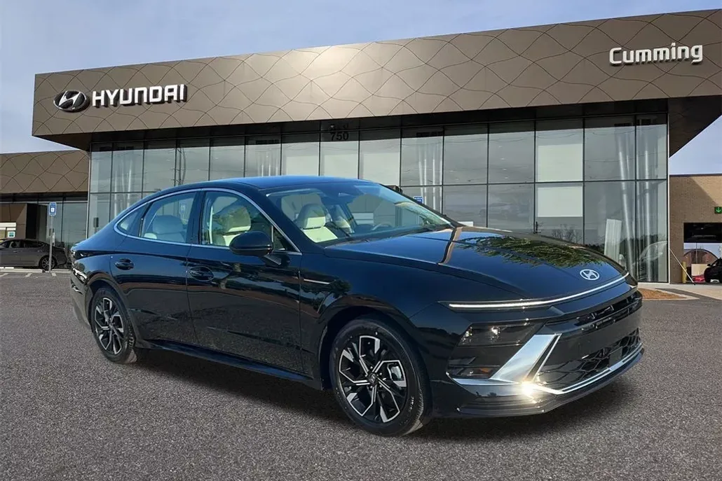 2025 Hyundai Sonata SEL photo 1