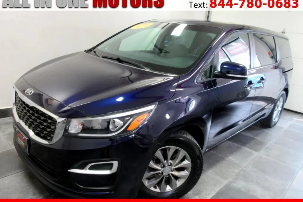 2019 Kia Sedona LX photo 1