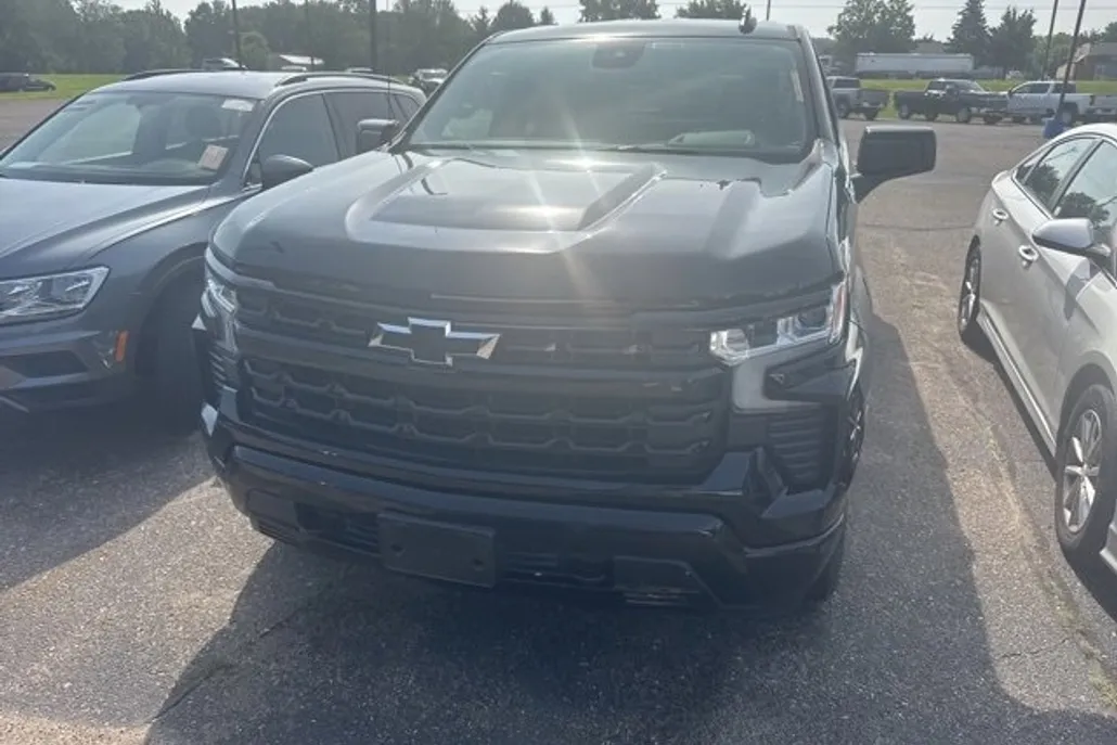 2022 Chevrolet Silverado 1500 RST photo 1
