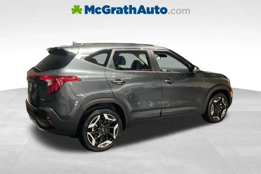 2025 Kia Seltos SX photo 1