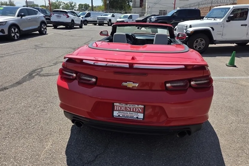 2020 Chevrolet Camaro 1LS 1LT photo 1