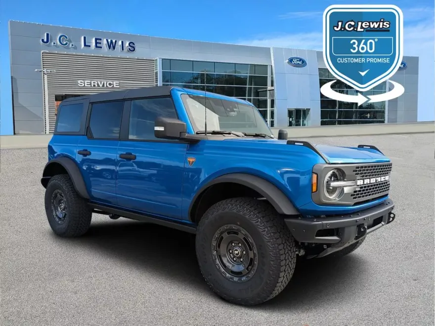 2025 Ford Bronco Badlands photo 1