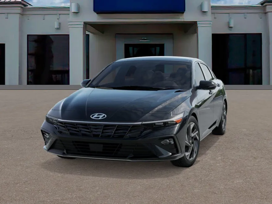 2025 Hyundai Elantra SEL Sport photo 1