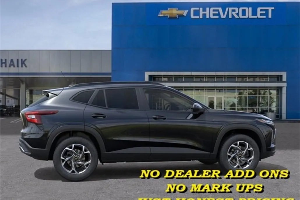 2026 Chevrolet Trax LT photo 1