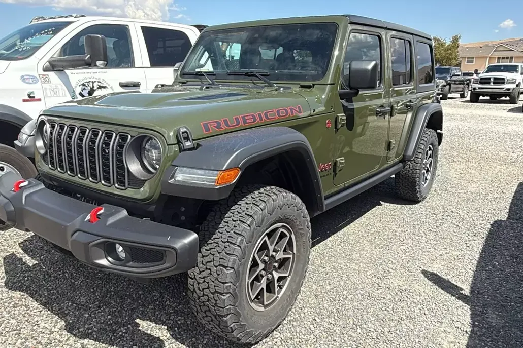 2024 Jeep Wrangler Rubicon photo 1