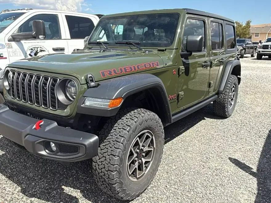 2024 Jeep Wrangler Rubicon photo 1