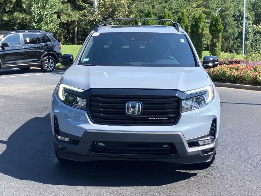 2023 Honda Ridgeline Black Edition photo 1