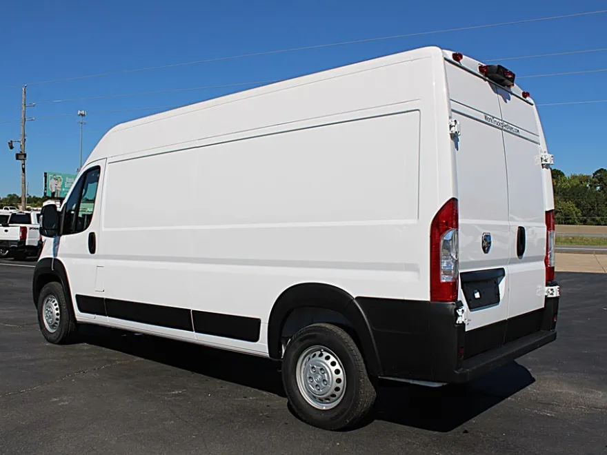 2024 Ram 2500 photo 1