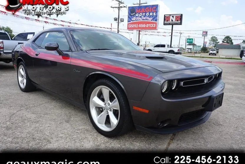 2015 Dodge Challenger R/T Plus photo 1