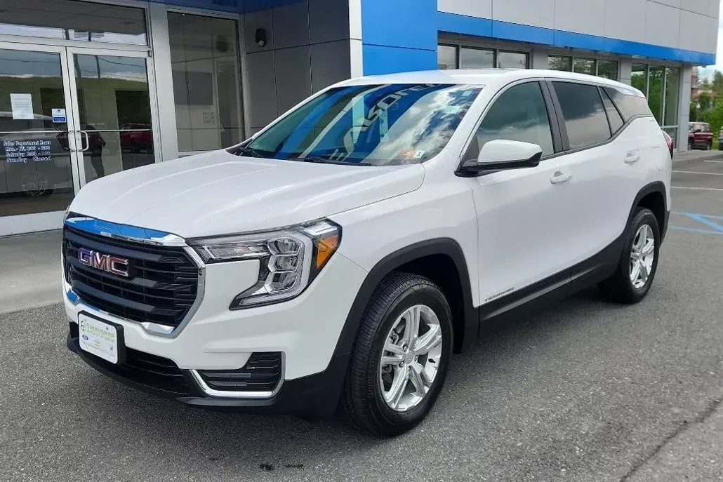 2024 Gmc Terrain SLE photo 1