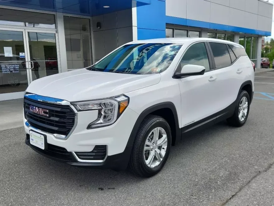 2024 Gmc Terrain SLE photo 1
