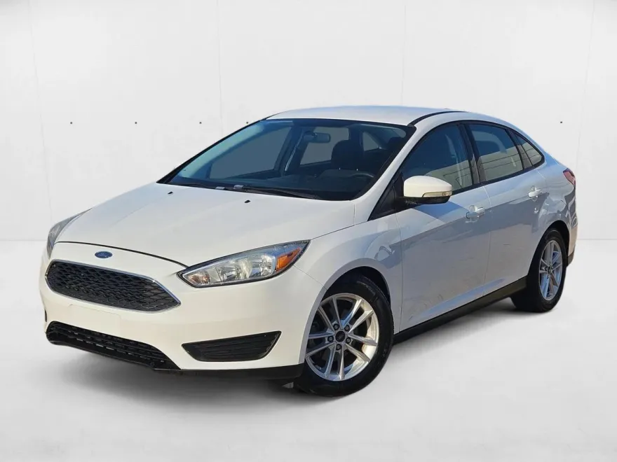 2017 Ford Focus SE photo 1