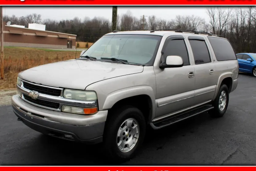 2004 Chevrolet Suburban 1500 LT photo 1