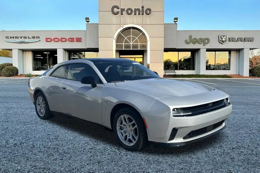 2025 Dodge Charger R/T Daytona photo 1