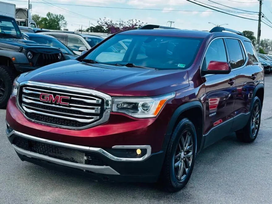 2017 Gmc Acadia SLT photo 1