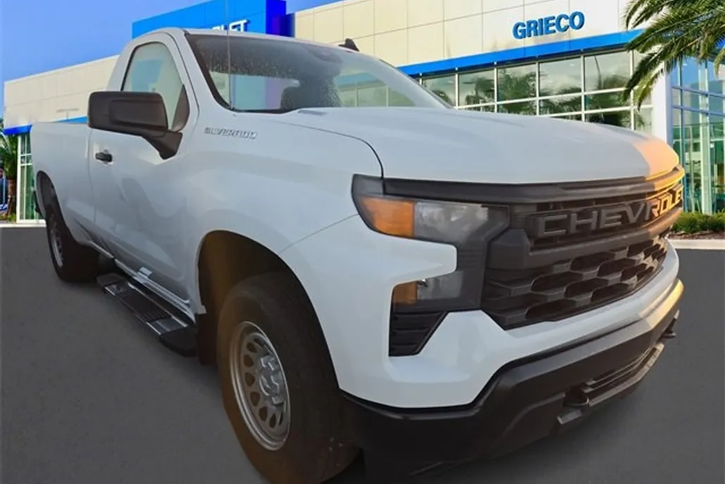 2025 Chevrolet Silverado 1500 photo 1