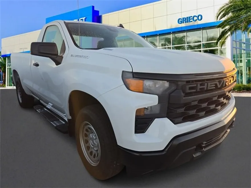 2025 Chevrolet Silverado 1500 photo 1