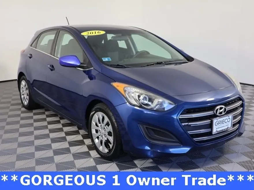 2016 Hyundai Elantra GT Base photo 1
