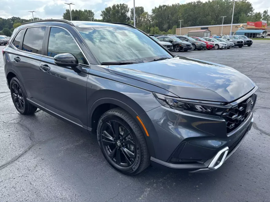 2023 Honda CR-V Hybrid Sport Touring photo 1