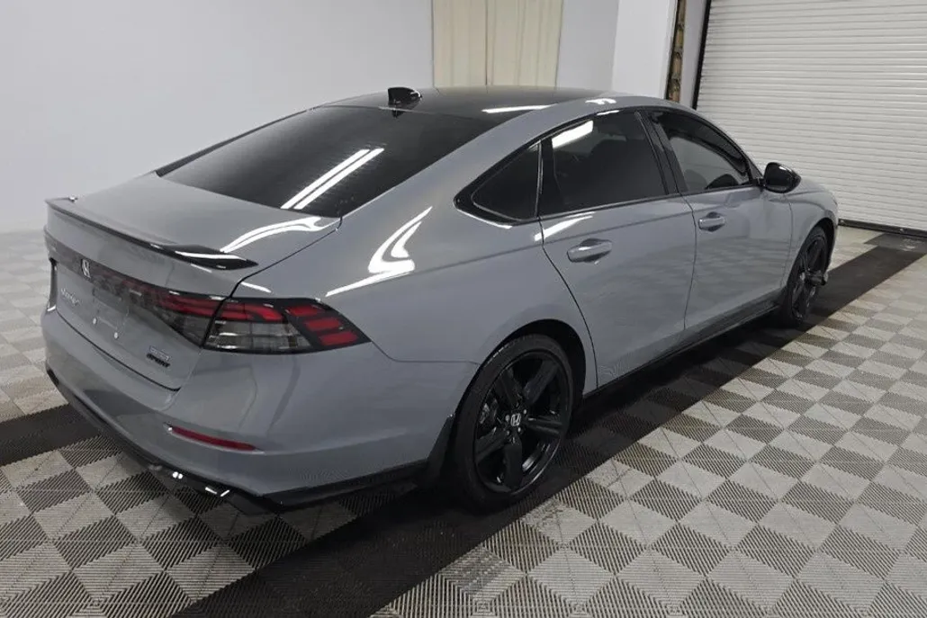 2025 Honda Accord Hybrid Sport-L photo 1