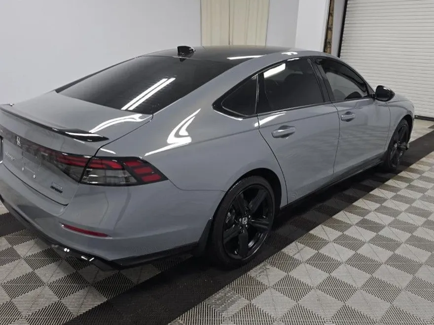 2025 Honda Accord Hybrid Sport-L photo 1