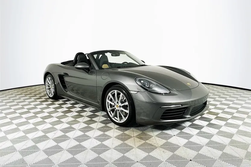 2018 Porsche Boxster Base photo 1