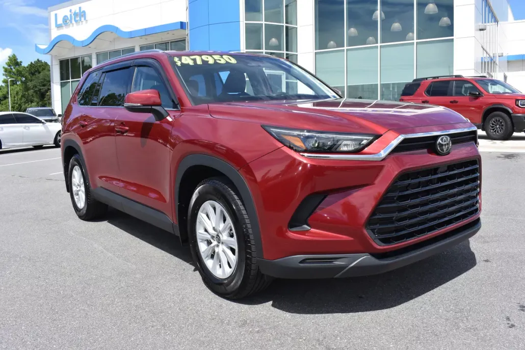 2024 Toyota Grand Highlander Hybrid XLE photo 1