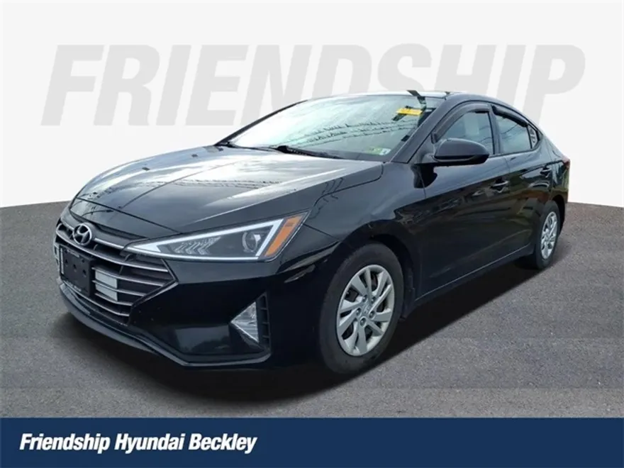 2019 Hyundai Elantra SE photo 1